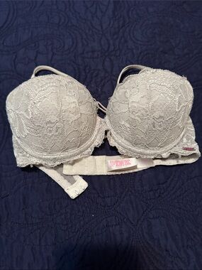 PINK Victoria's Secret Lace Push-Up Bra in Light Gray